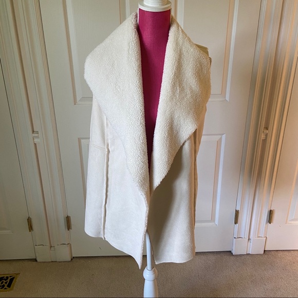 Nordstrom shearling vest - Picture 2 of 3